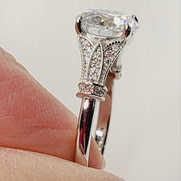 Moissanite 3 Carat Solitare Ring - Picture 2 of 13